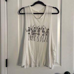 Oversized Skeleton Tank